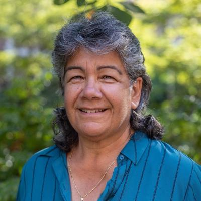Headshot picture of Sara Lopez